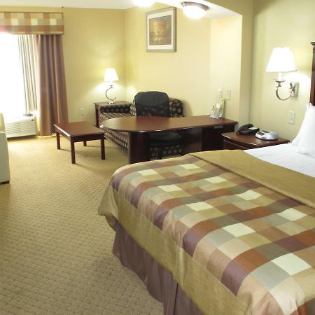 La Quinta Inn & Suites Fultondale Kültér fotó
