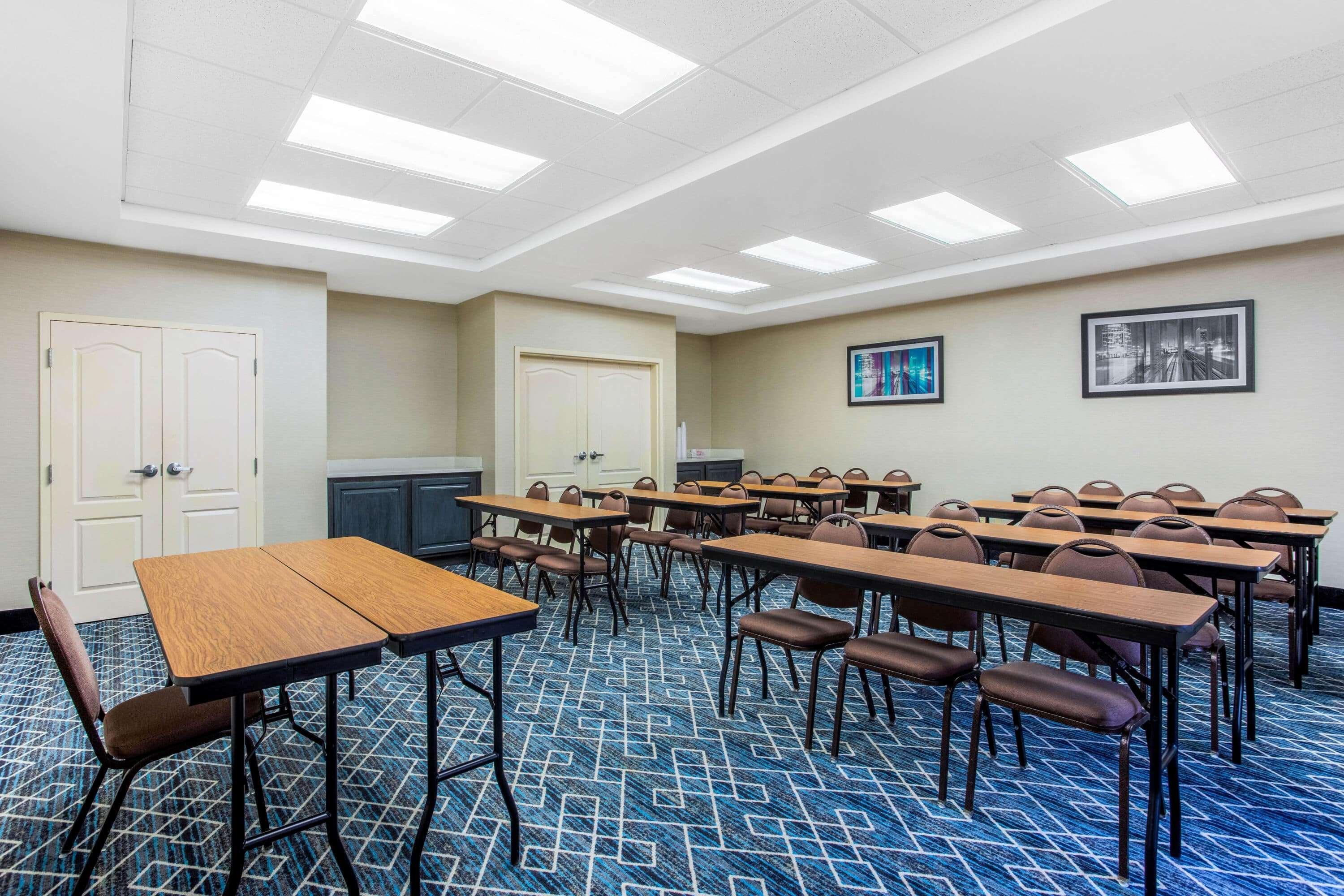 La Quinta Inn & Suites Fultondale Kültér fotó